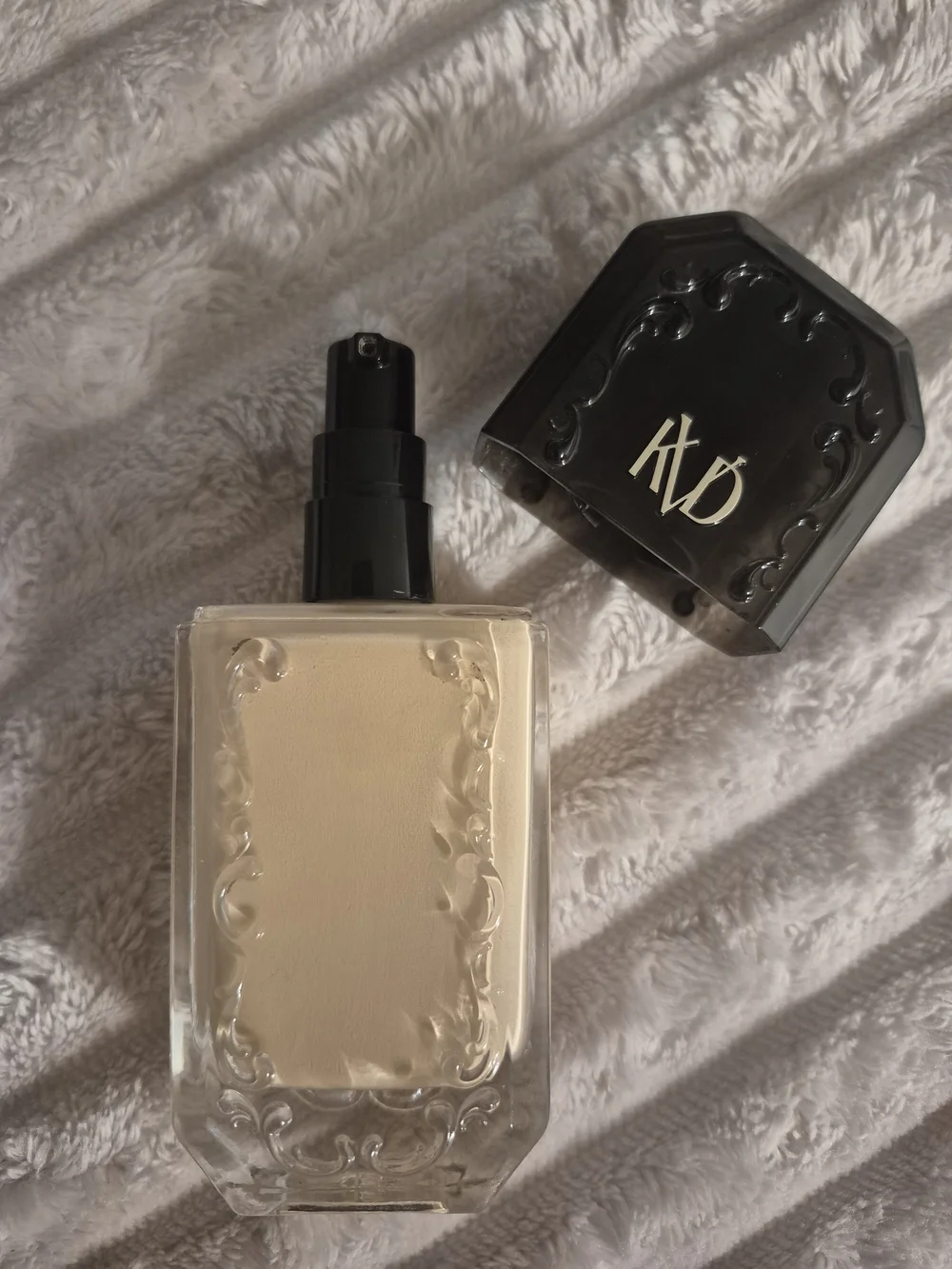 KVD Beauty  Good Apple Full-Coverage Transfer-Proof Serum Foundation